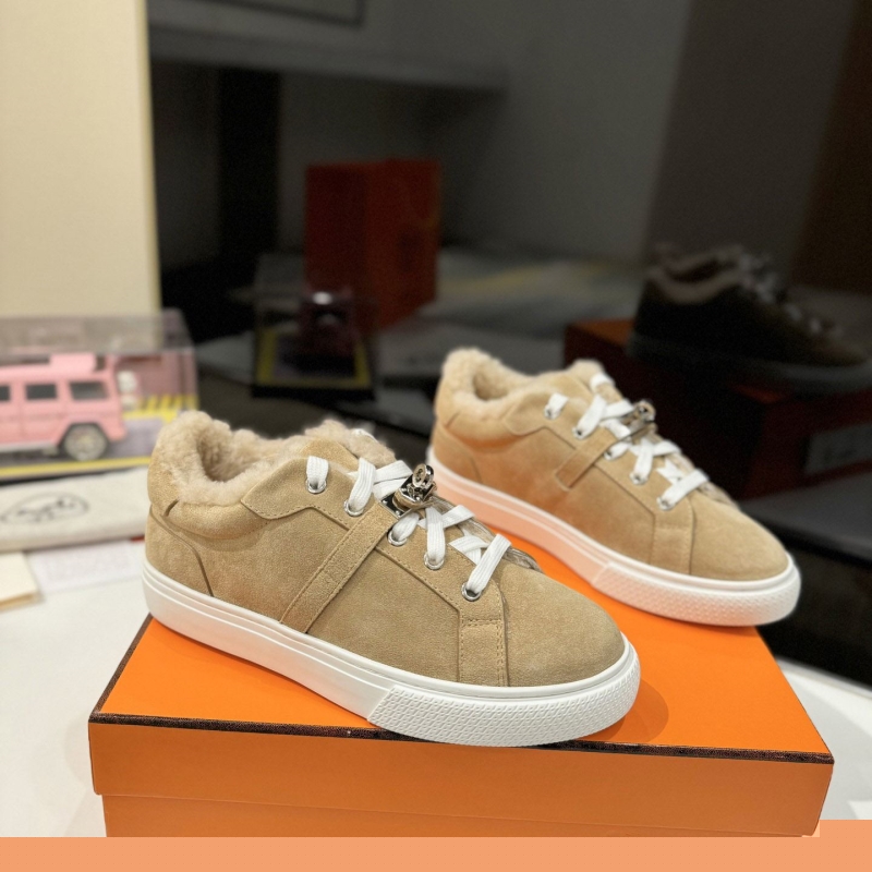 H**mes sneakers